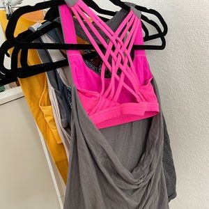 Lululemon 🔥 💕 hot pink open back 2 in 1 tank! Size 6 (perf for 4/6 builds)